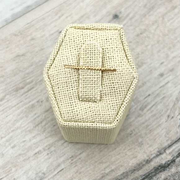 Stella & Dot Everyday Gold Twist Stacking Ring - Picture 2 of 7